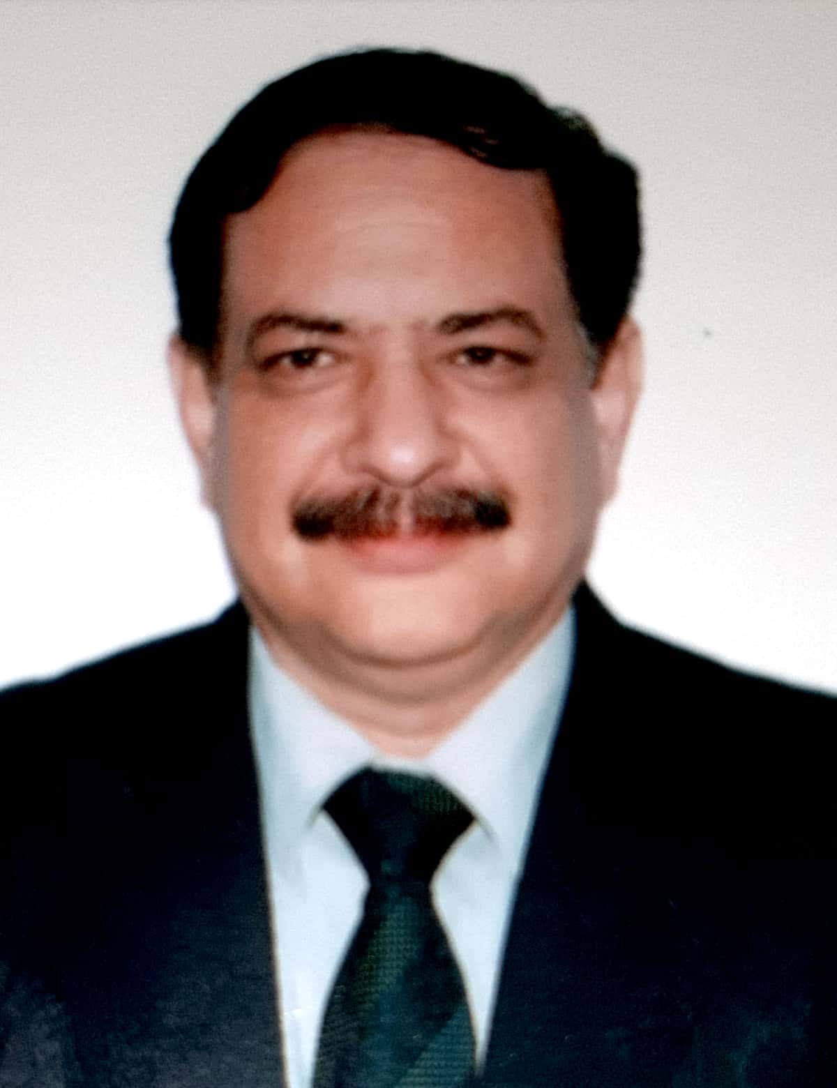 Dr. Naveen Rai Tuli